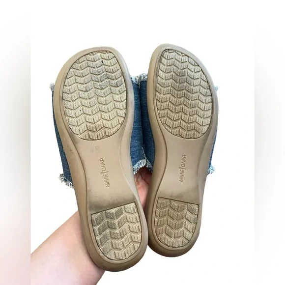 Minnetonka Violet Frayed Denim Slide Sandal - Picture 13 of 15